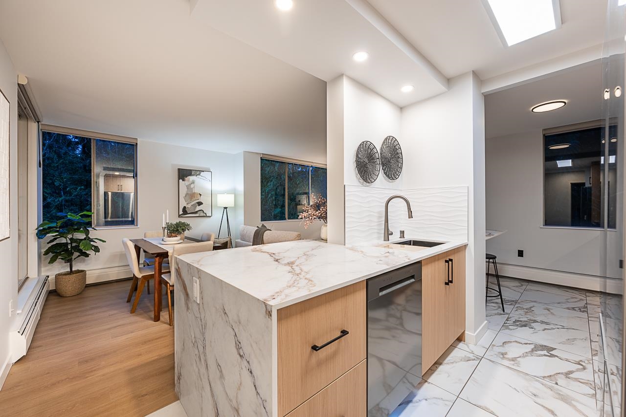 608 2004 FULLERTON AVENUE Unit: 608