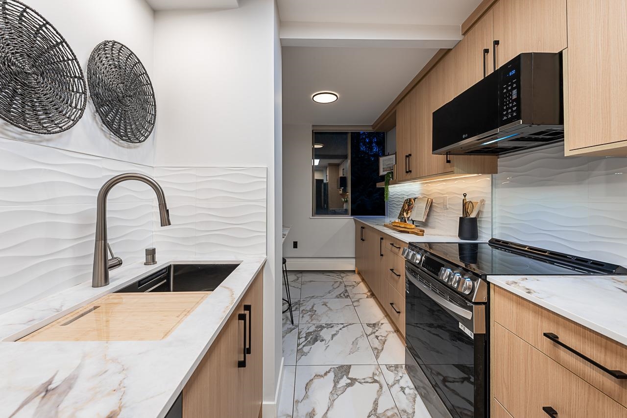 608 2004 FULLERTON AVENUE Unit: 608