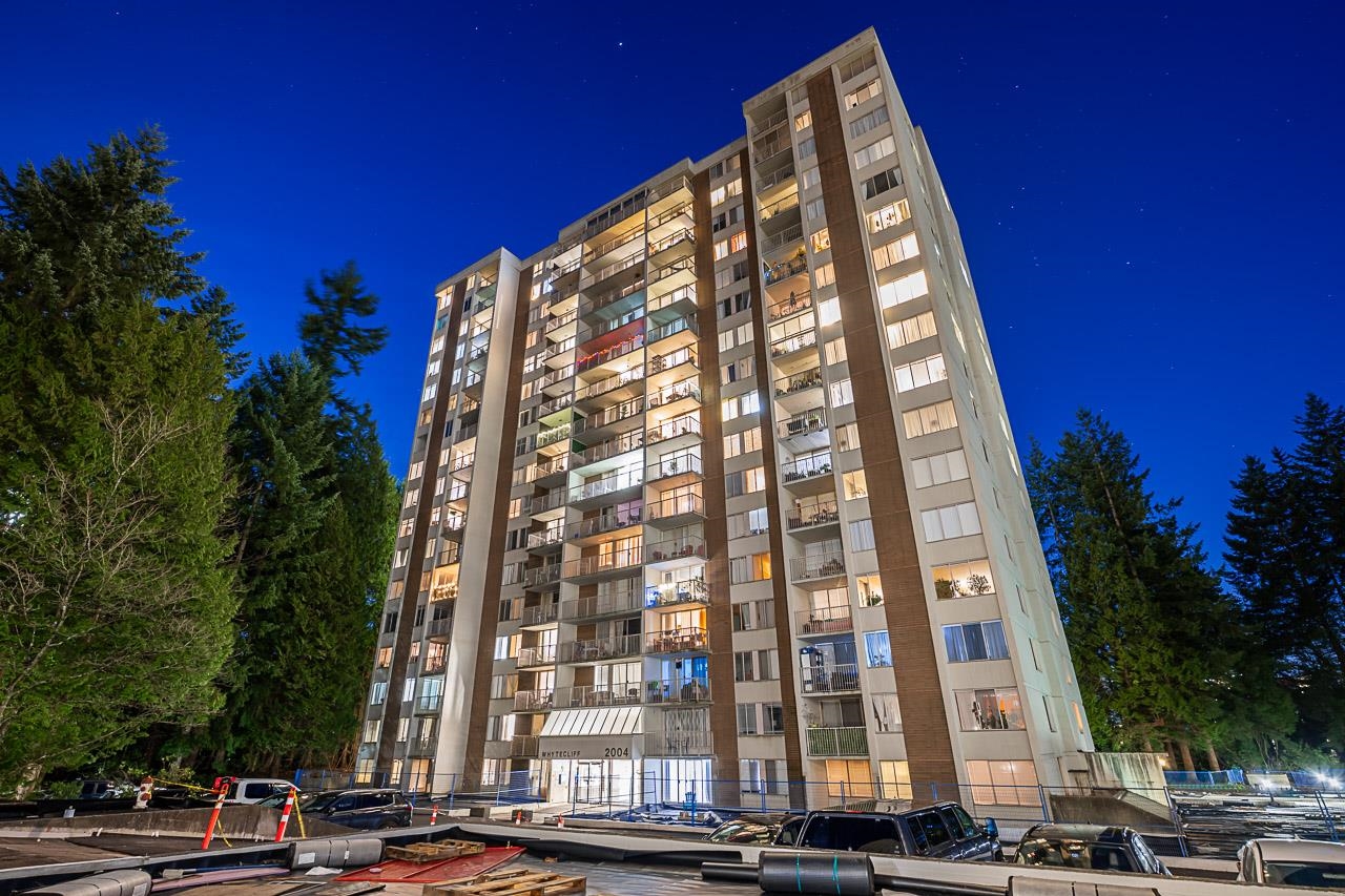 608 2004 FULLERTON AVENUE Unit: 608