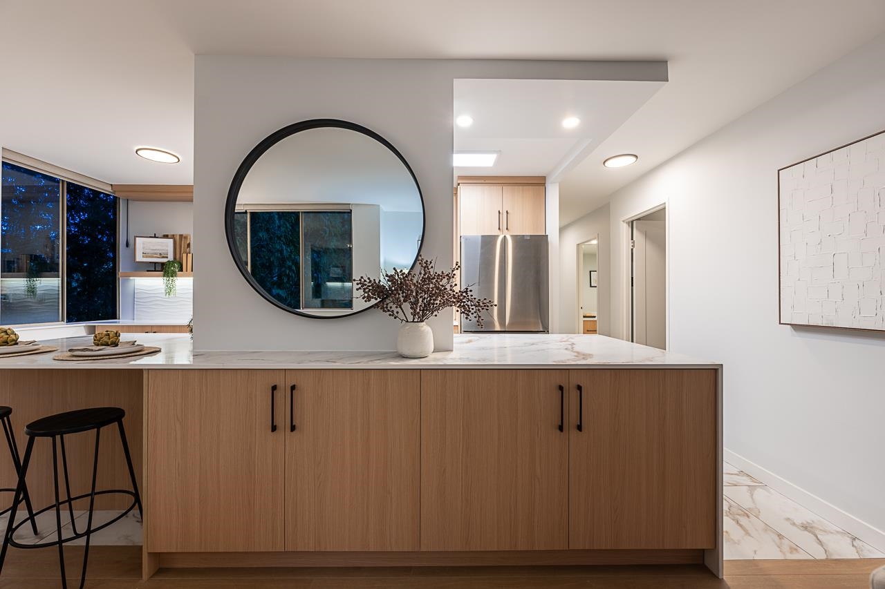 608 2004 FULLERTON AVENUE Unit: 608
