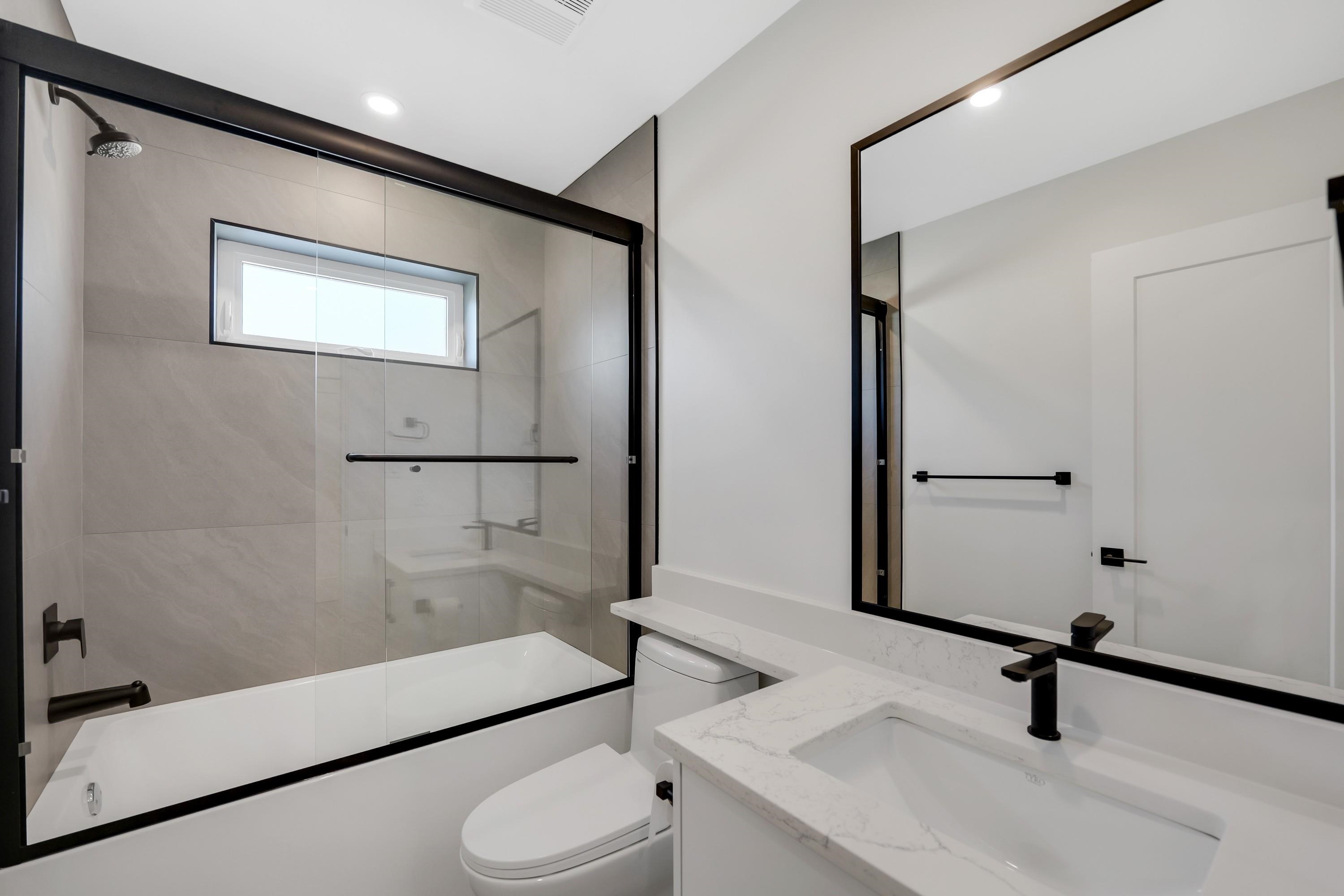 1002 PHARE CRESCENT