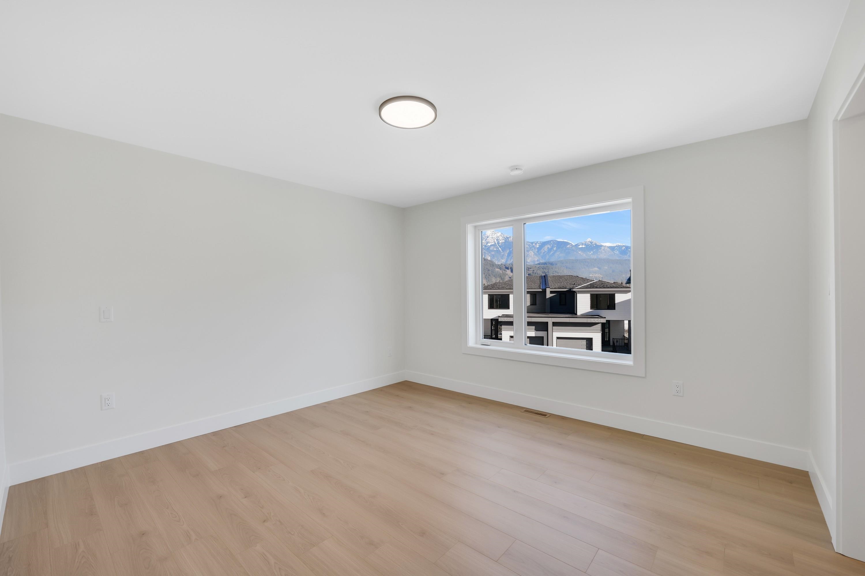 1002 PHARE CRESCENT