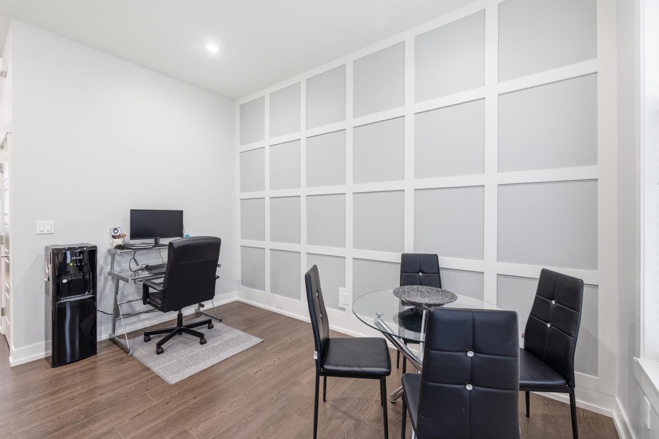 8 2687 158 STREET Unit: 8