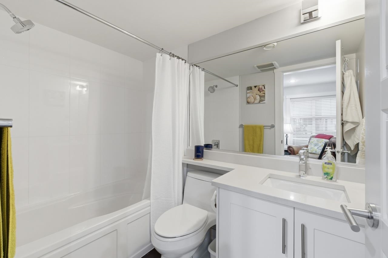 8 2687 158 STREET Unit: 8