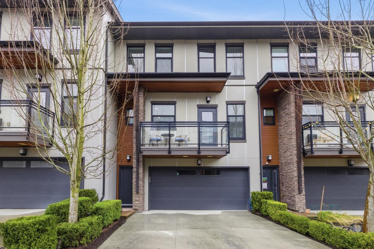 8 2687 158 STREET Unit: 8