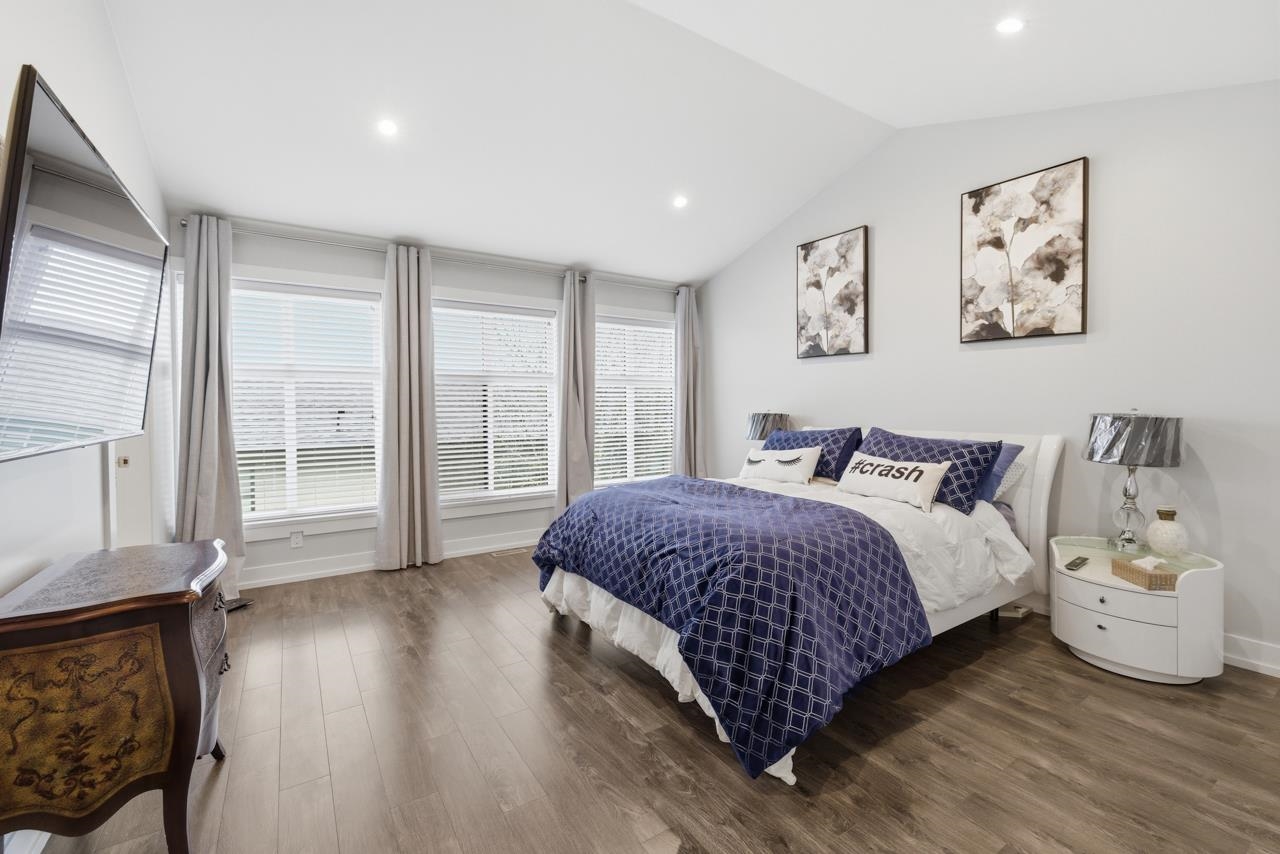 8 2687 158 STREET Unit: 8