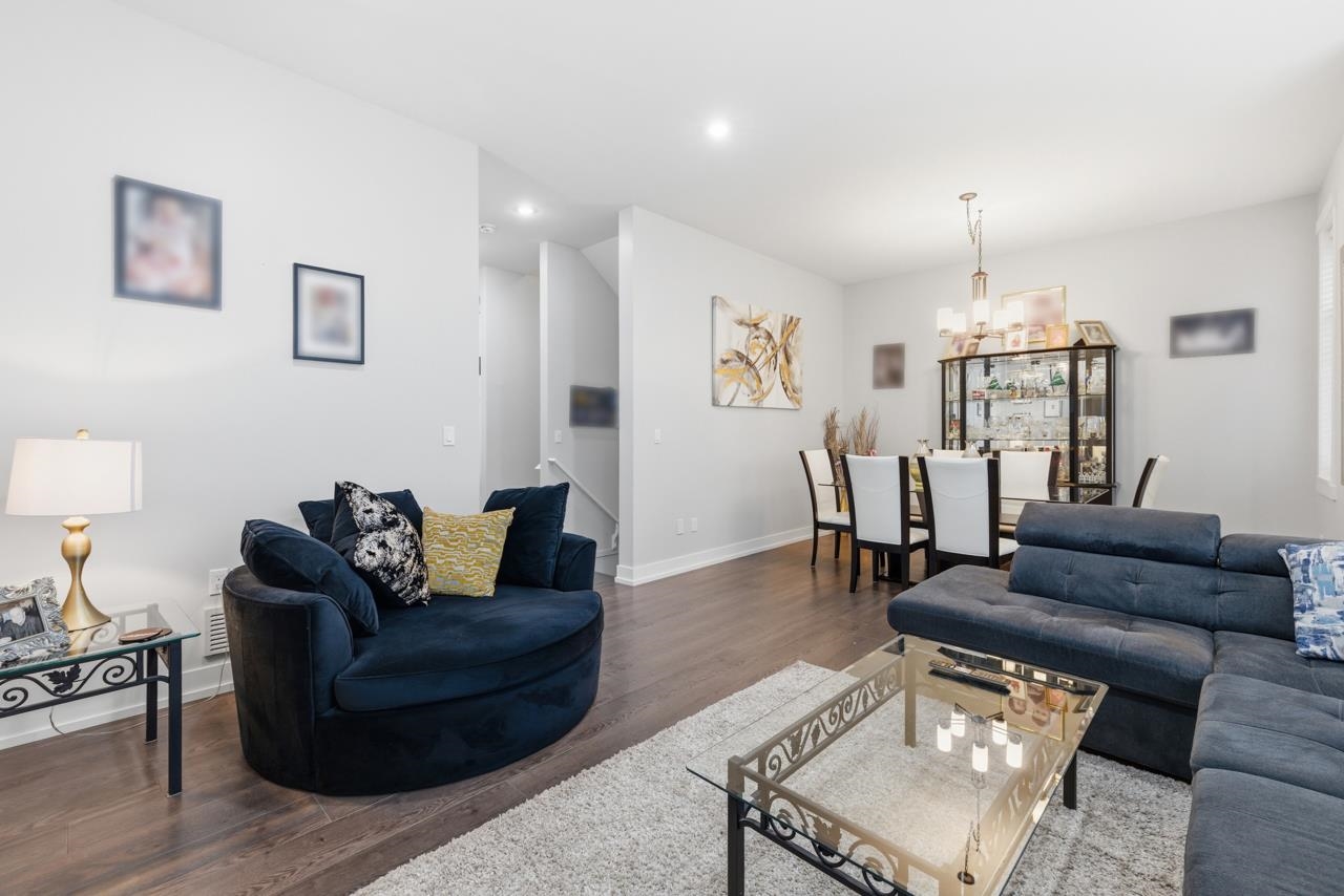 8 2687 158 STREET Unit: 8