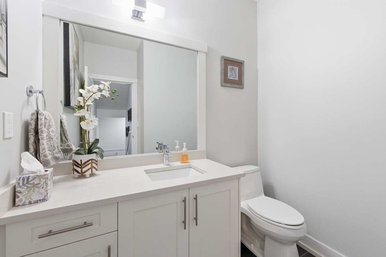 8 2687 158 STREET Unit: 8