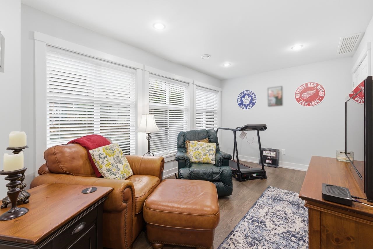 8 2687 158 STREET Unit: 8