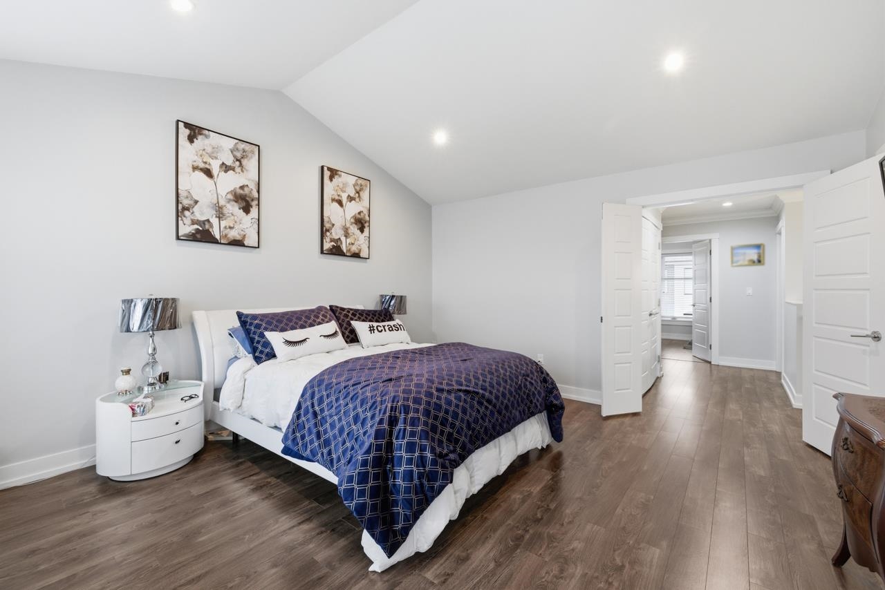 8 2687 158 STREET Unit: 8