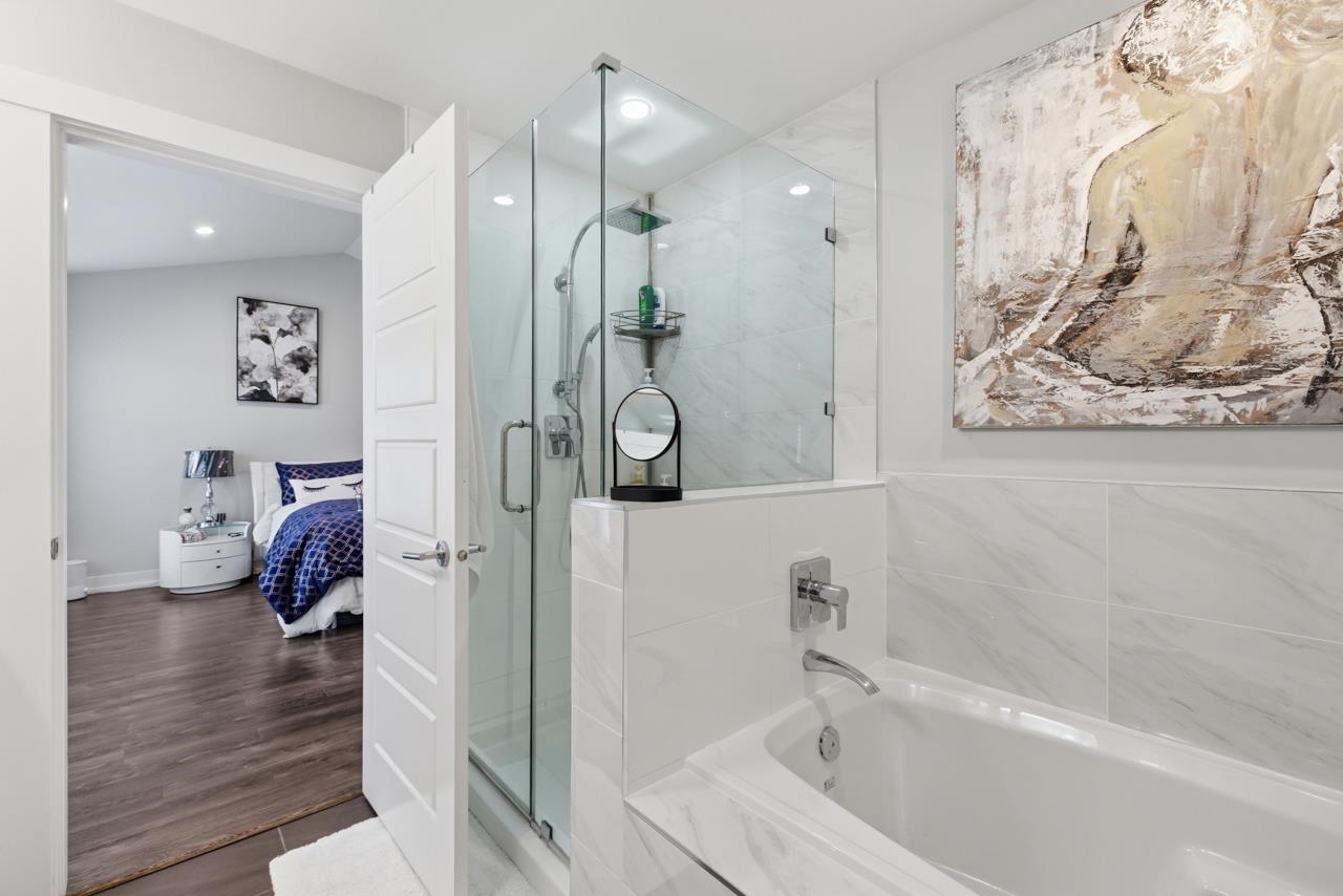 8 2687 158 STREET Unit: 8