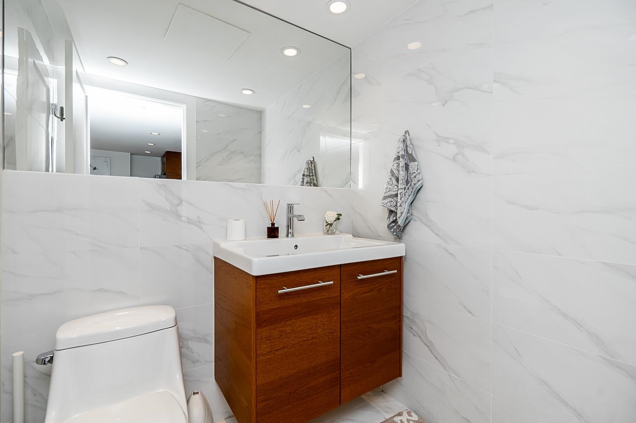 212 1238 SEYMOUR STREET Unit: 212