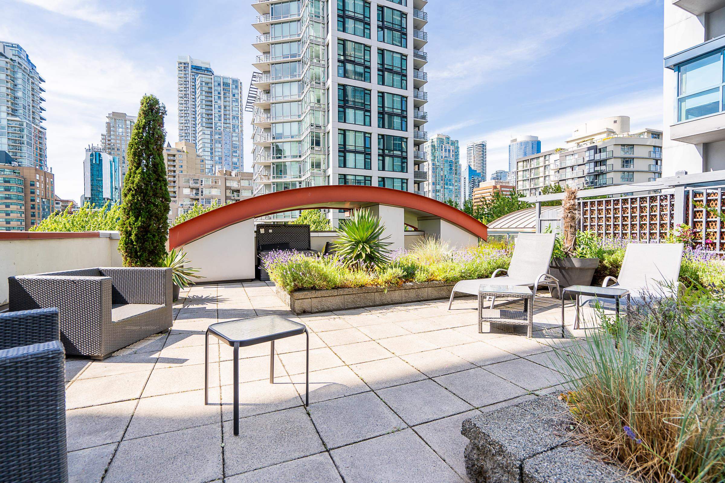 212 1238 SEYMOUR STREET Unit: 212