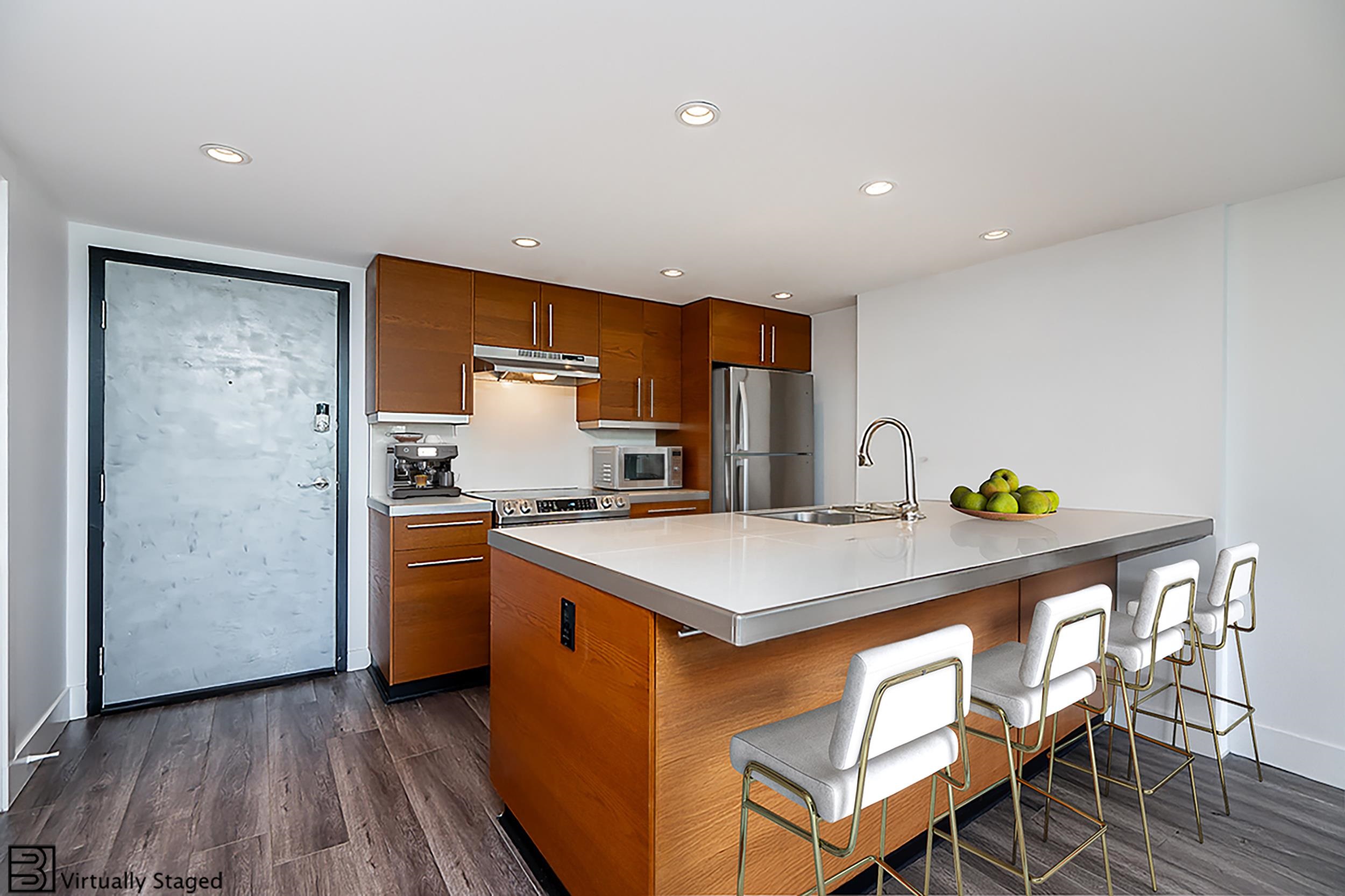212 1238 SEYMOUR STREET Unit: 212