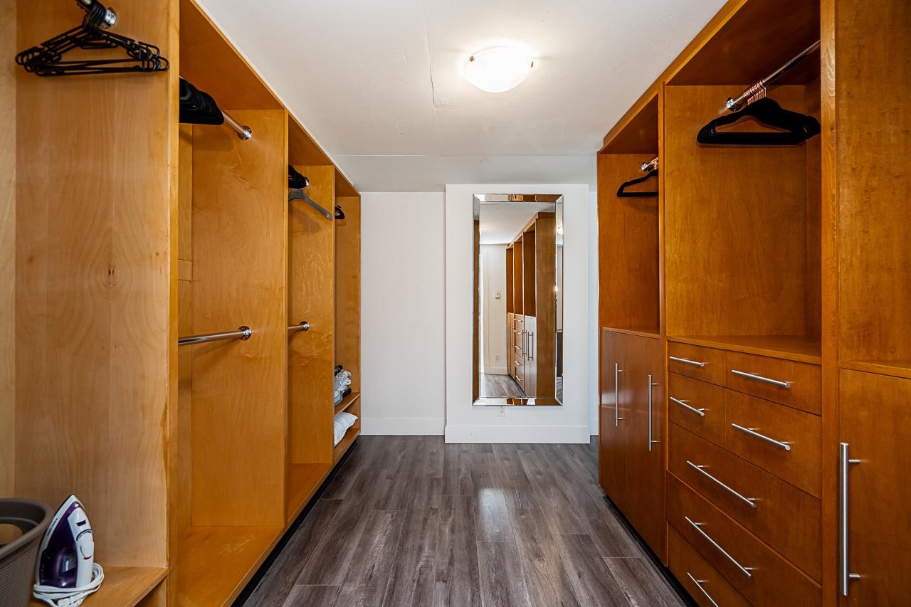 212 1238 SEYMOUR STREET Unit: 212