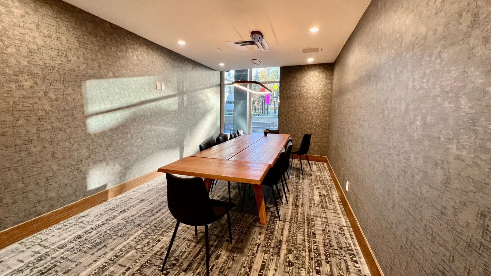 1805 305 MORRISSEY ROAD Unit: 1805