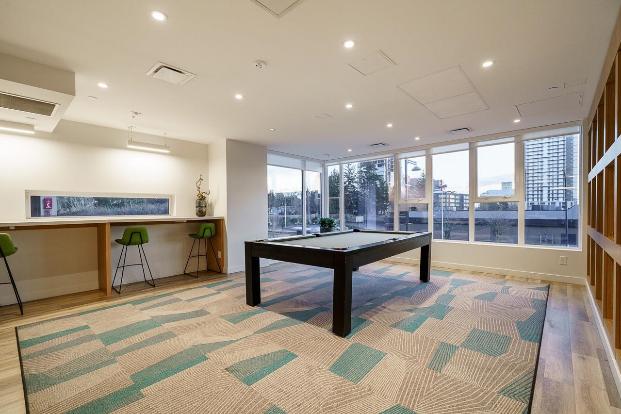 302 13615 FRASER HIGHWAY Unit: 302