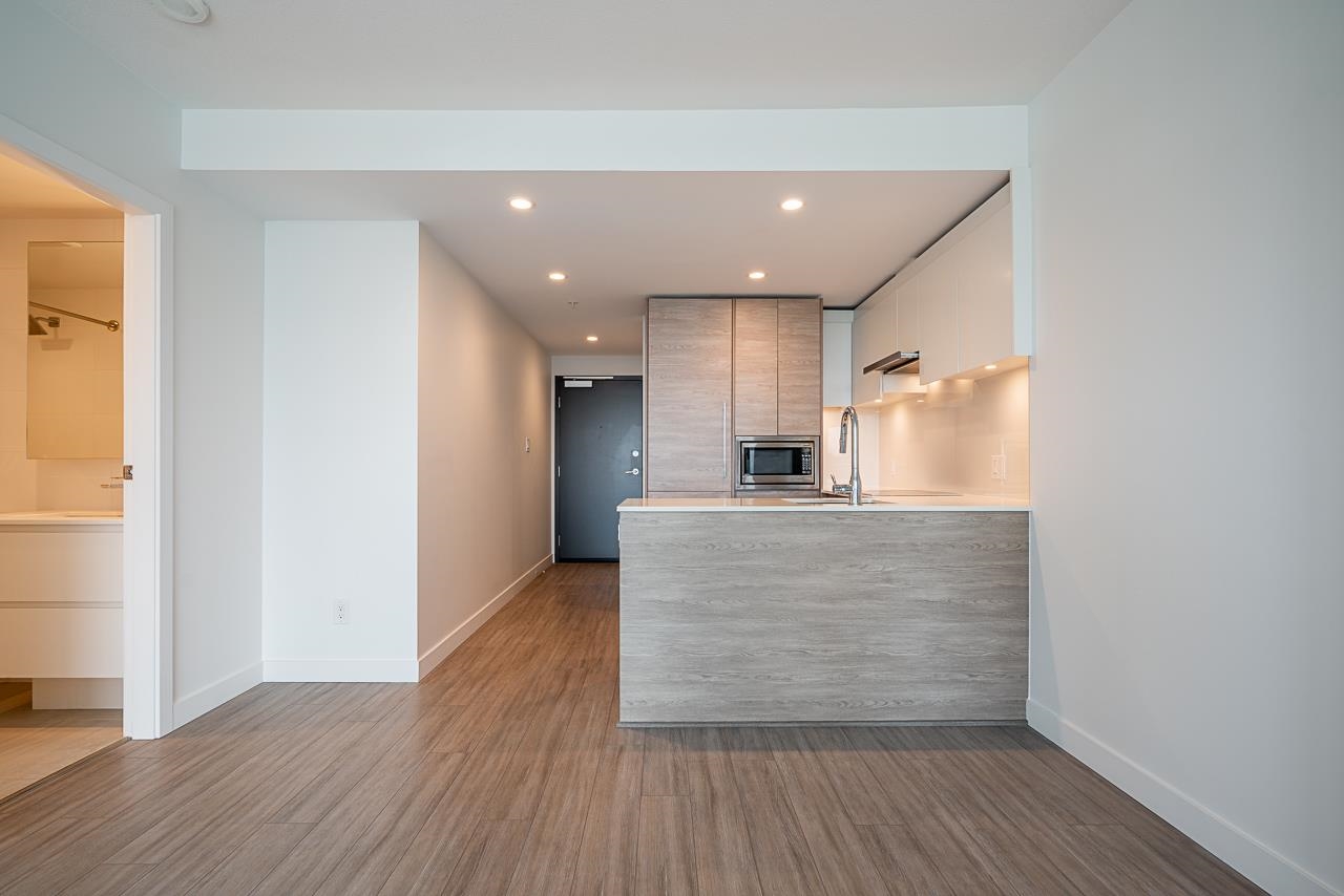 302 13615 FRASER HIGHWAY Unit: 302