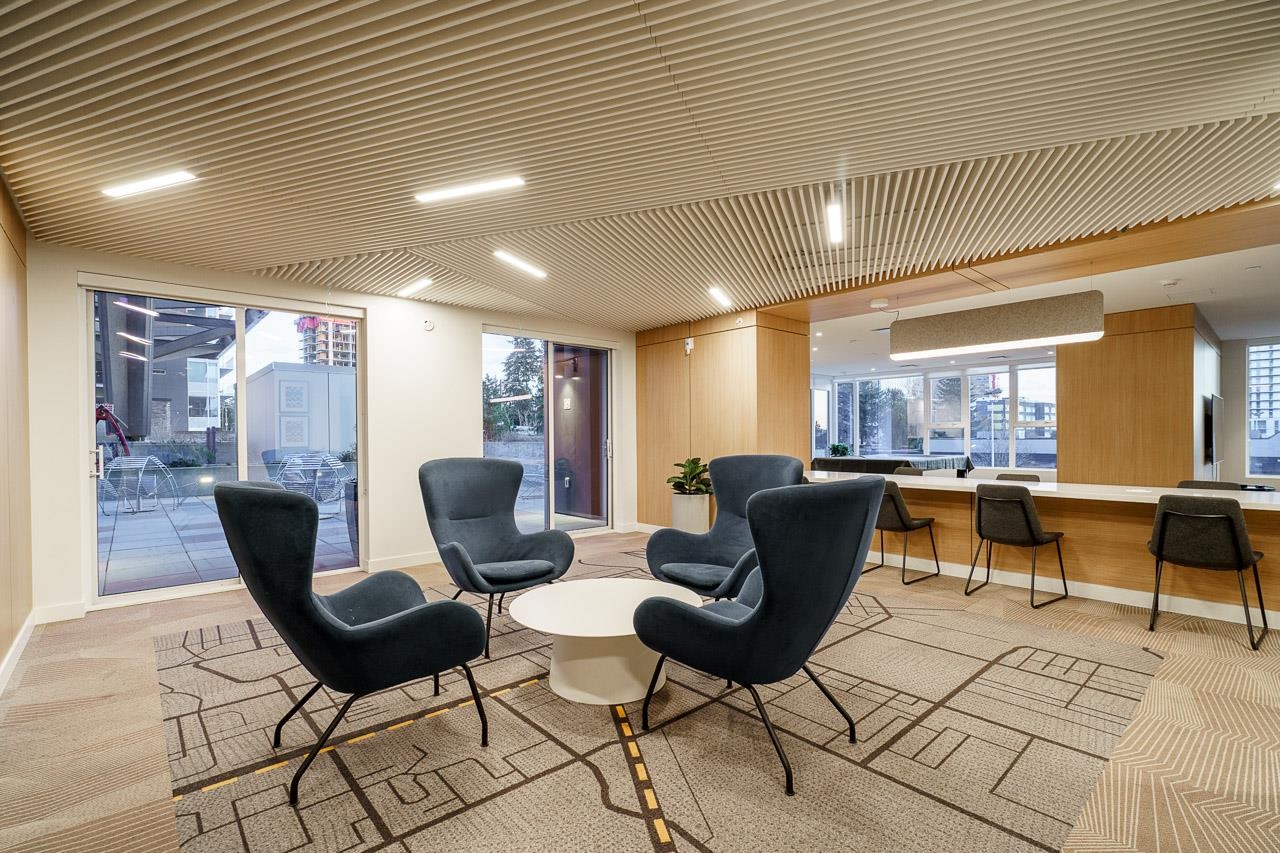 302 13615 FRASER HIGHWAY Unit: 302
