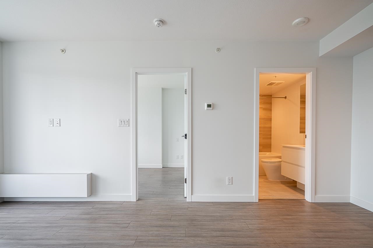 302 13615 FRASER HIGHWAY Unit: 302