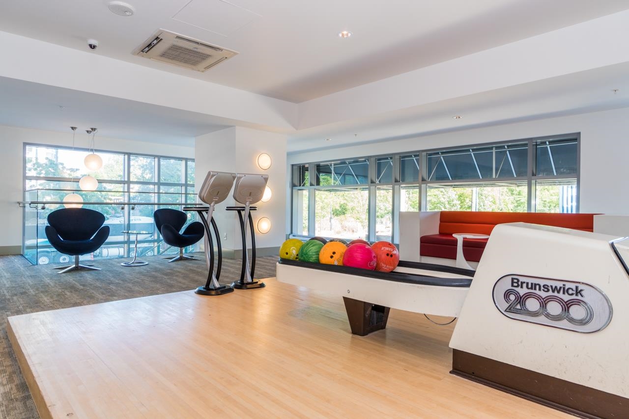 3607 9981 WHALLEY BOULEVARD Unit: 3607