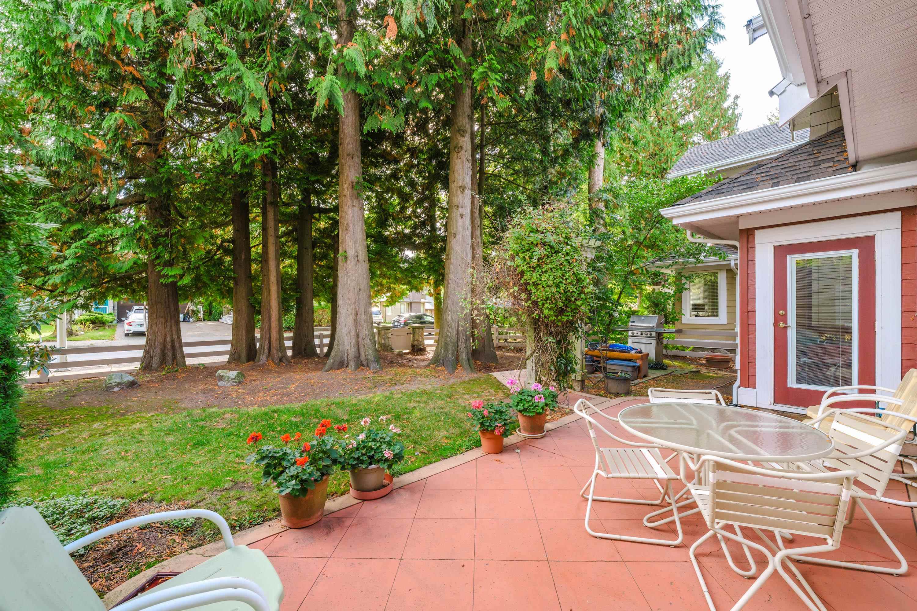 8 15055 20TH AVENUE Unit: 8