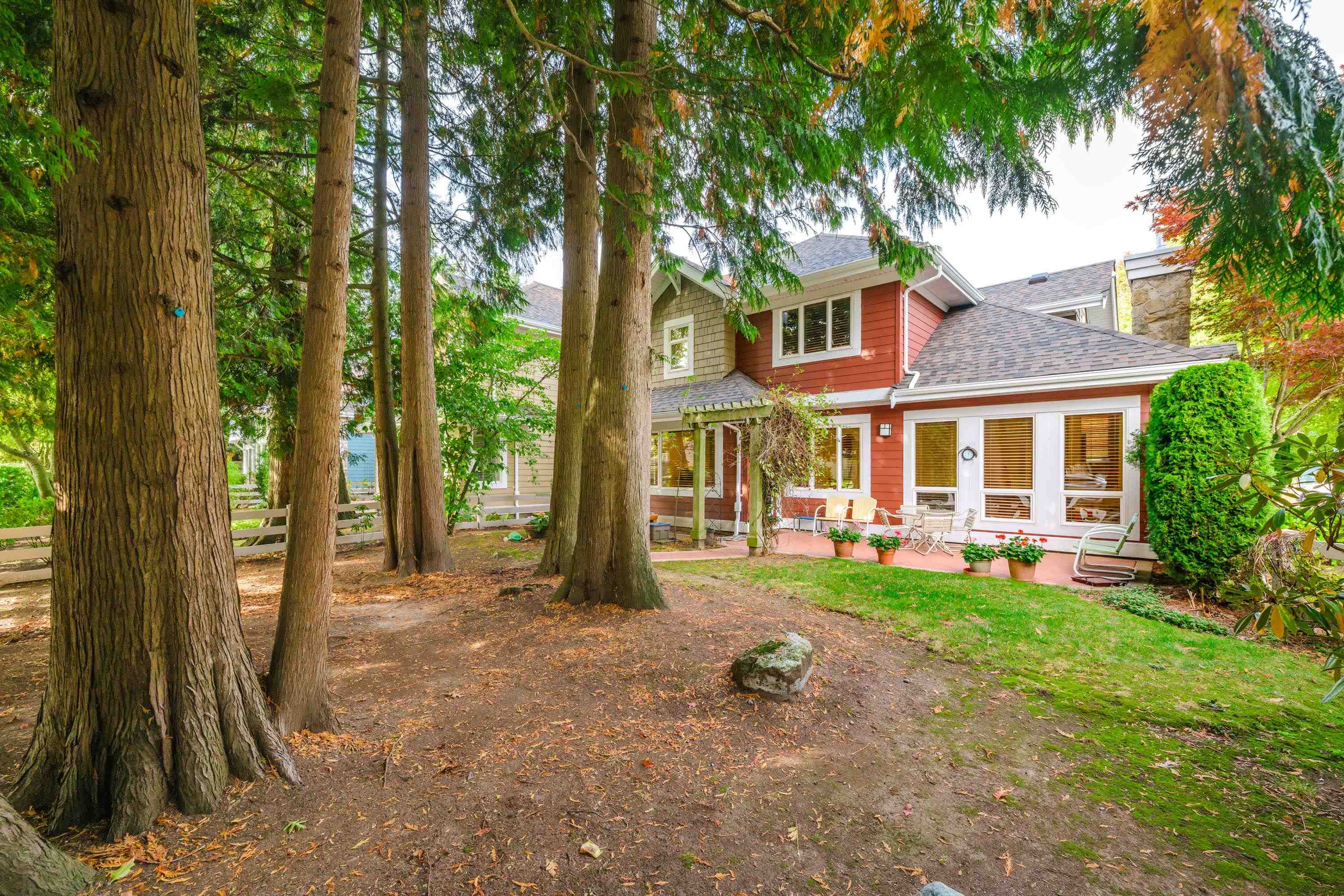 8 15055 20TH AVENUE Unit: 8