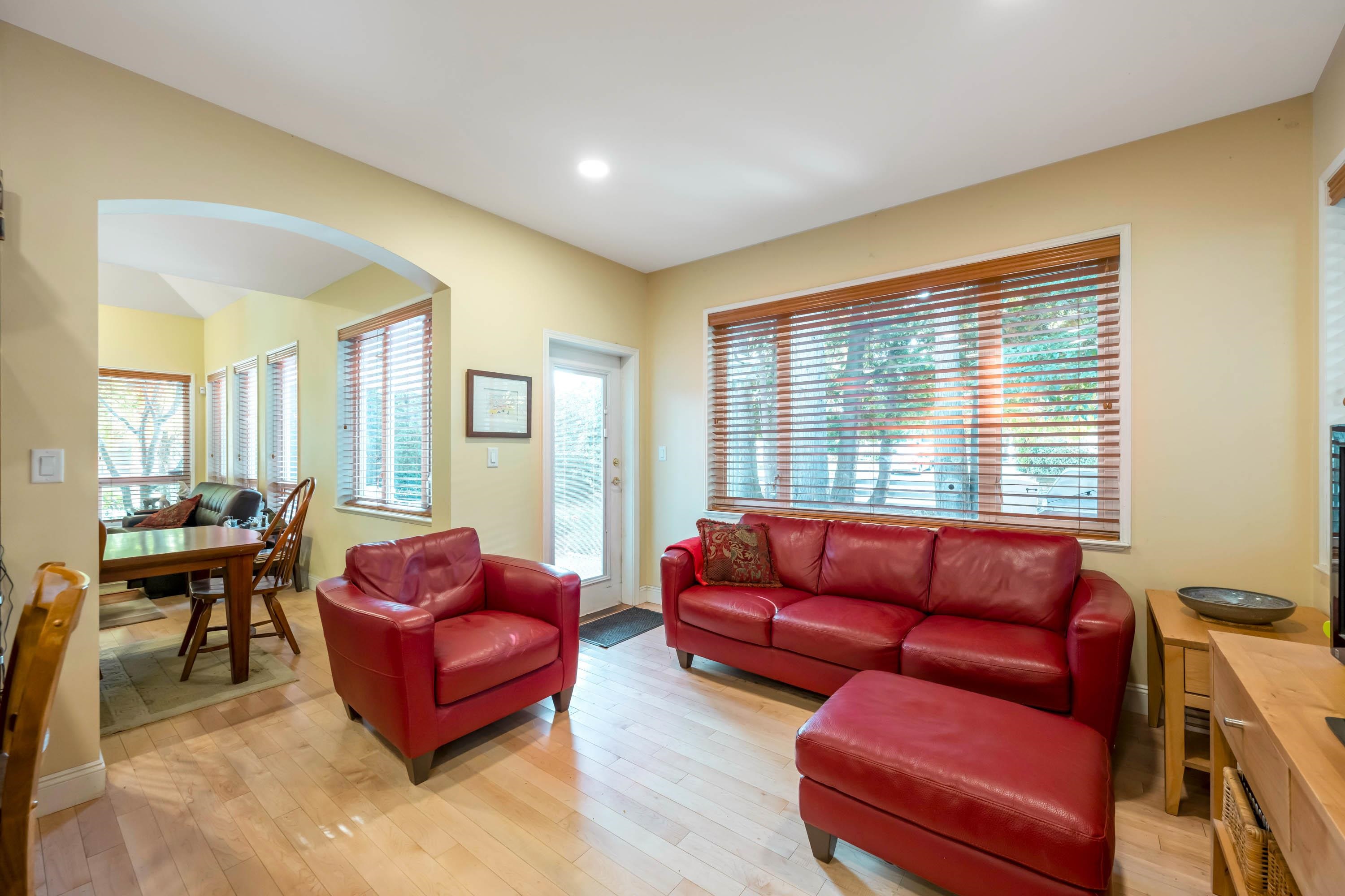8 15055 20TH AVENUE Unit: 8