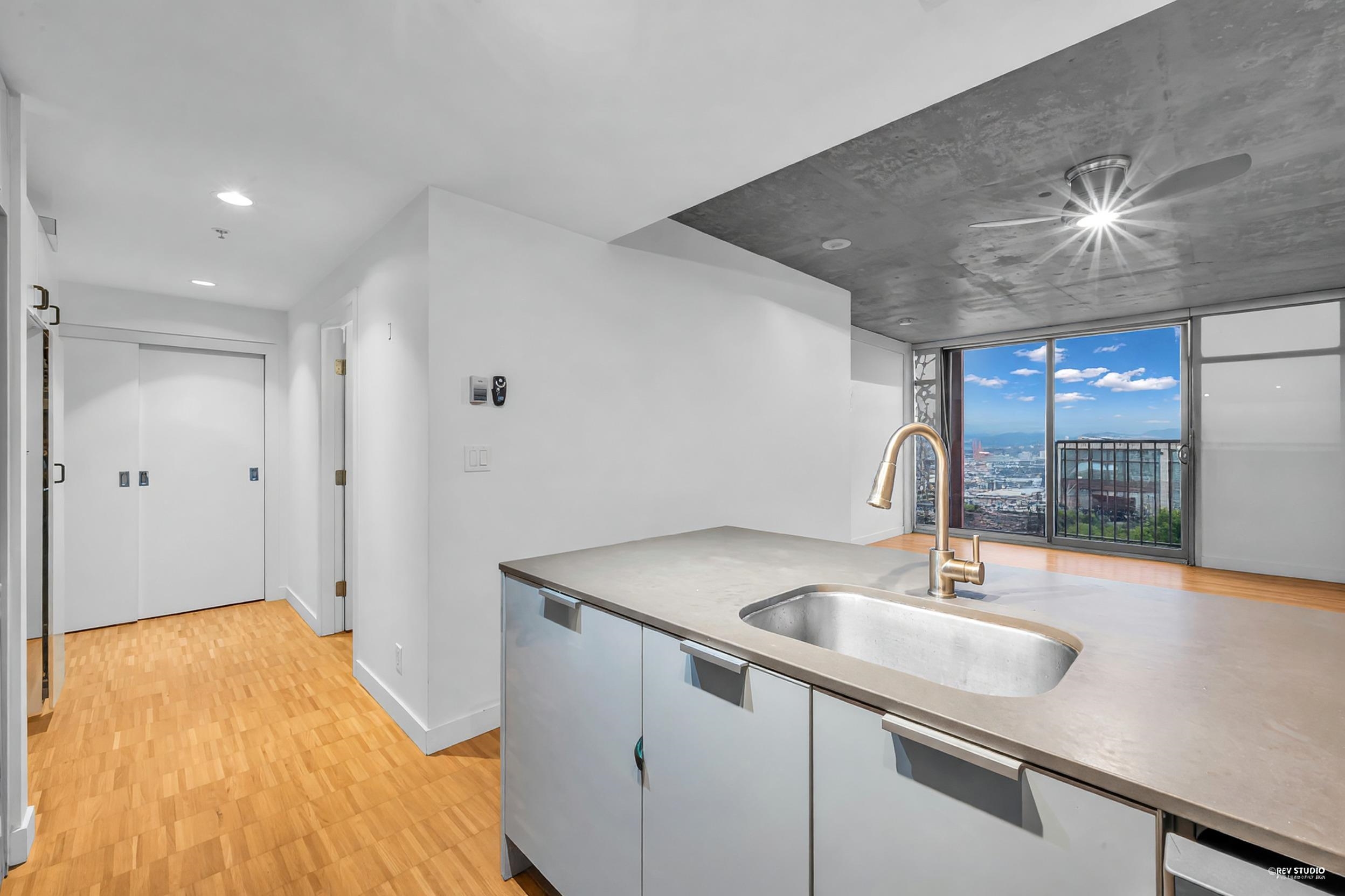 3605 128 W CORDOVA STREET Unit: 3605