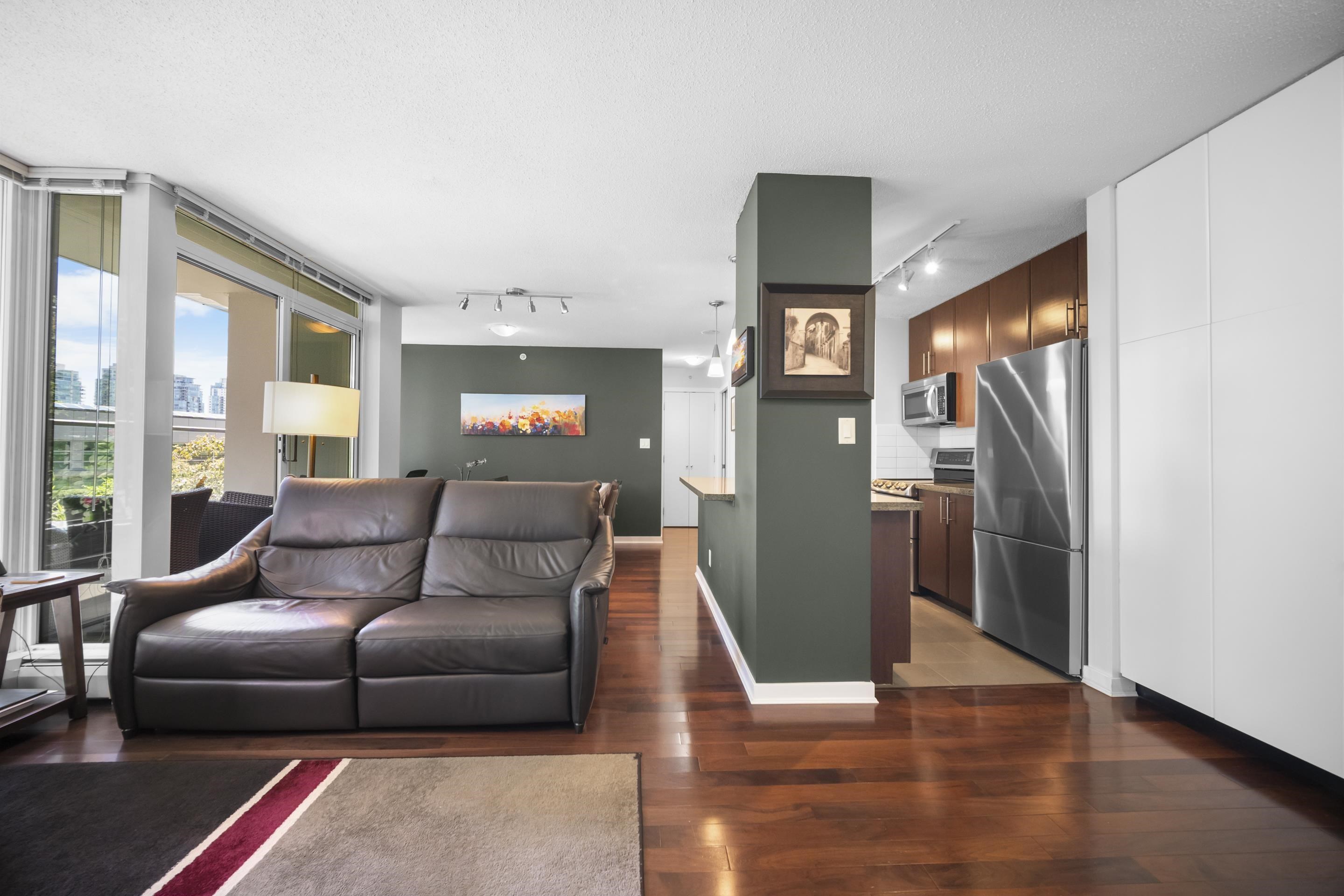 501 618 ABBOTT STREET Unit: 501