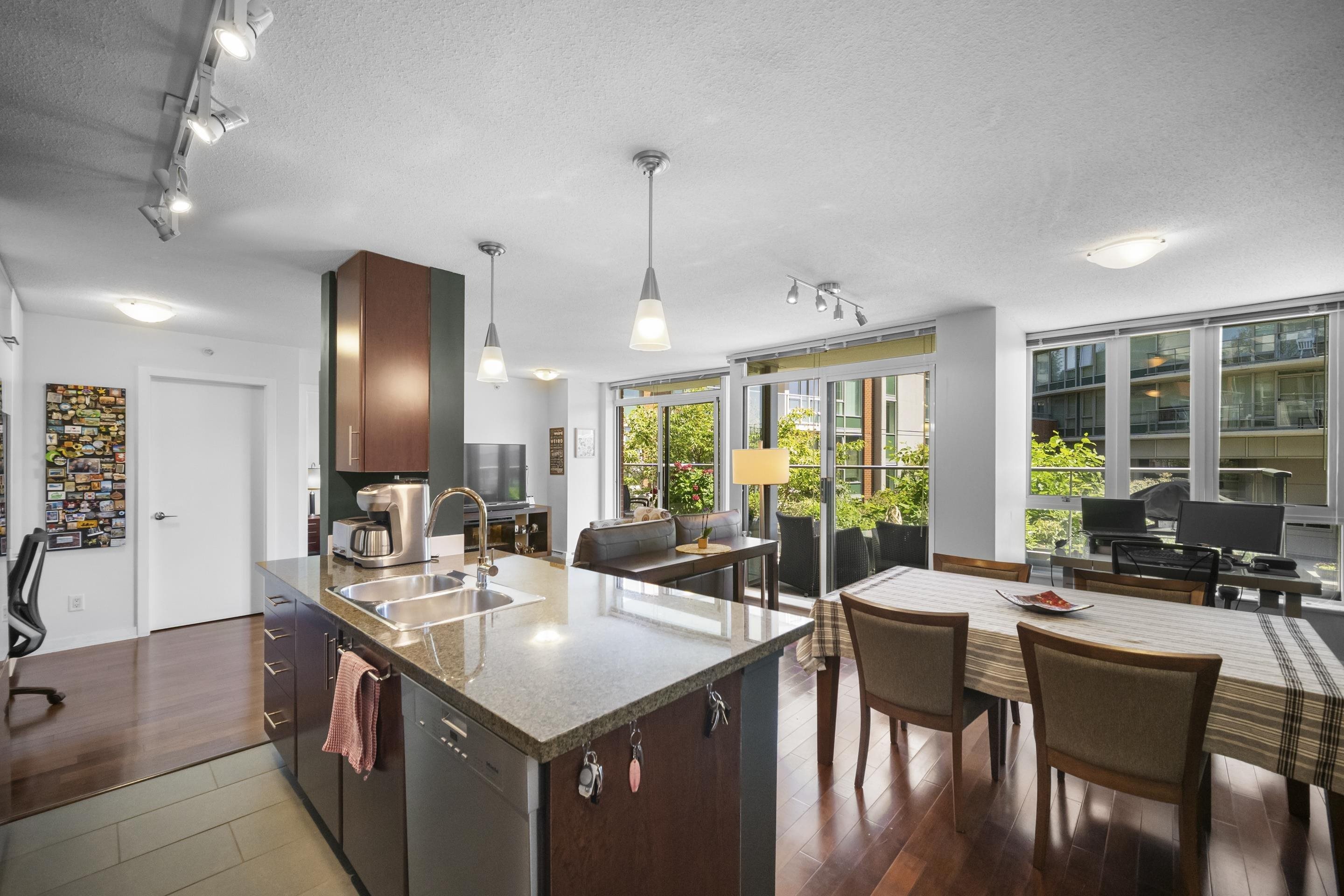 501 618 ABBOTT STREET Unit: 501