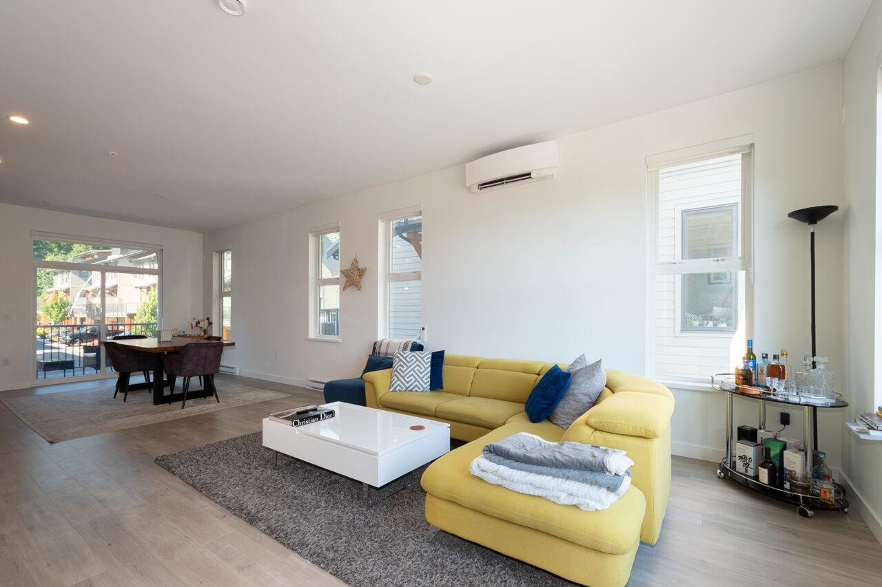 13 351 COPPER DRIVE Unit: 13