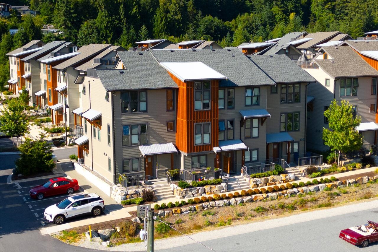 13 351 COPPER DRIVE Unit: 13