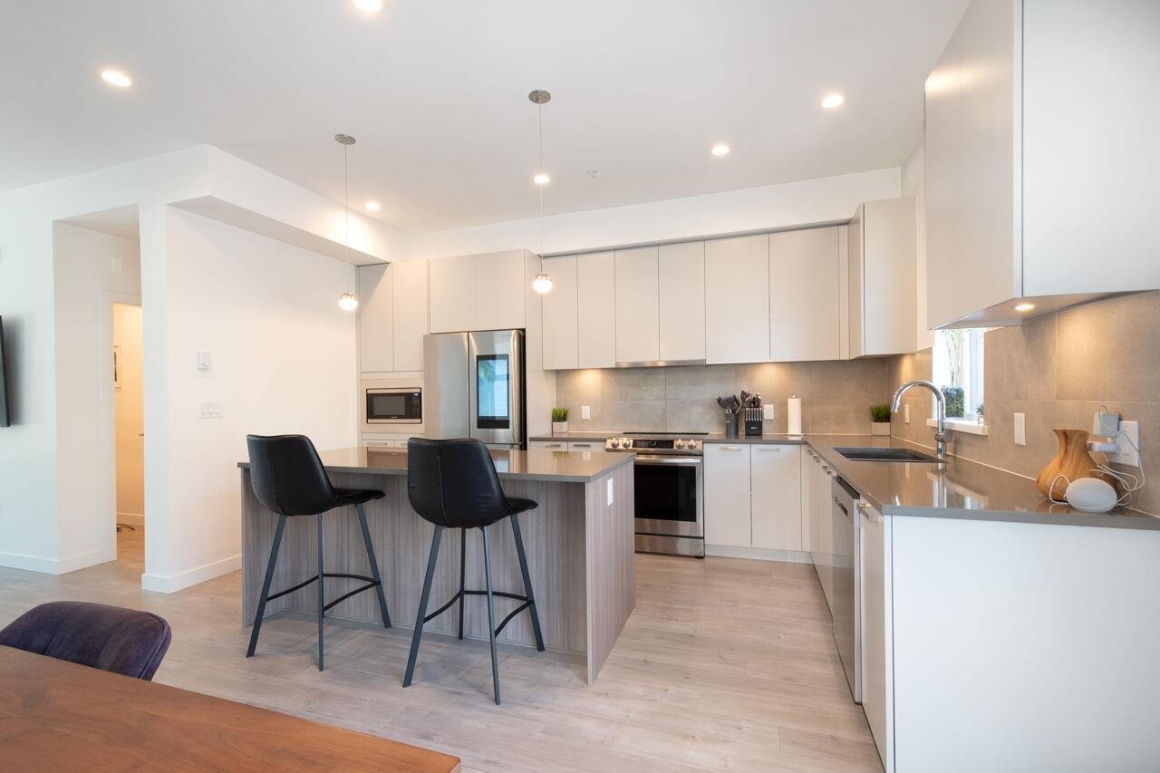 13 351 COPPER DRIVE Unit: 13