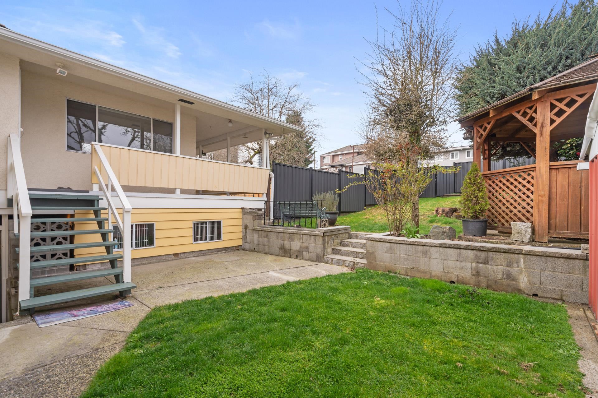 1743 TARALAWN COURT