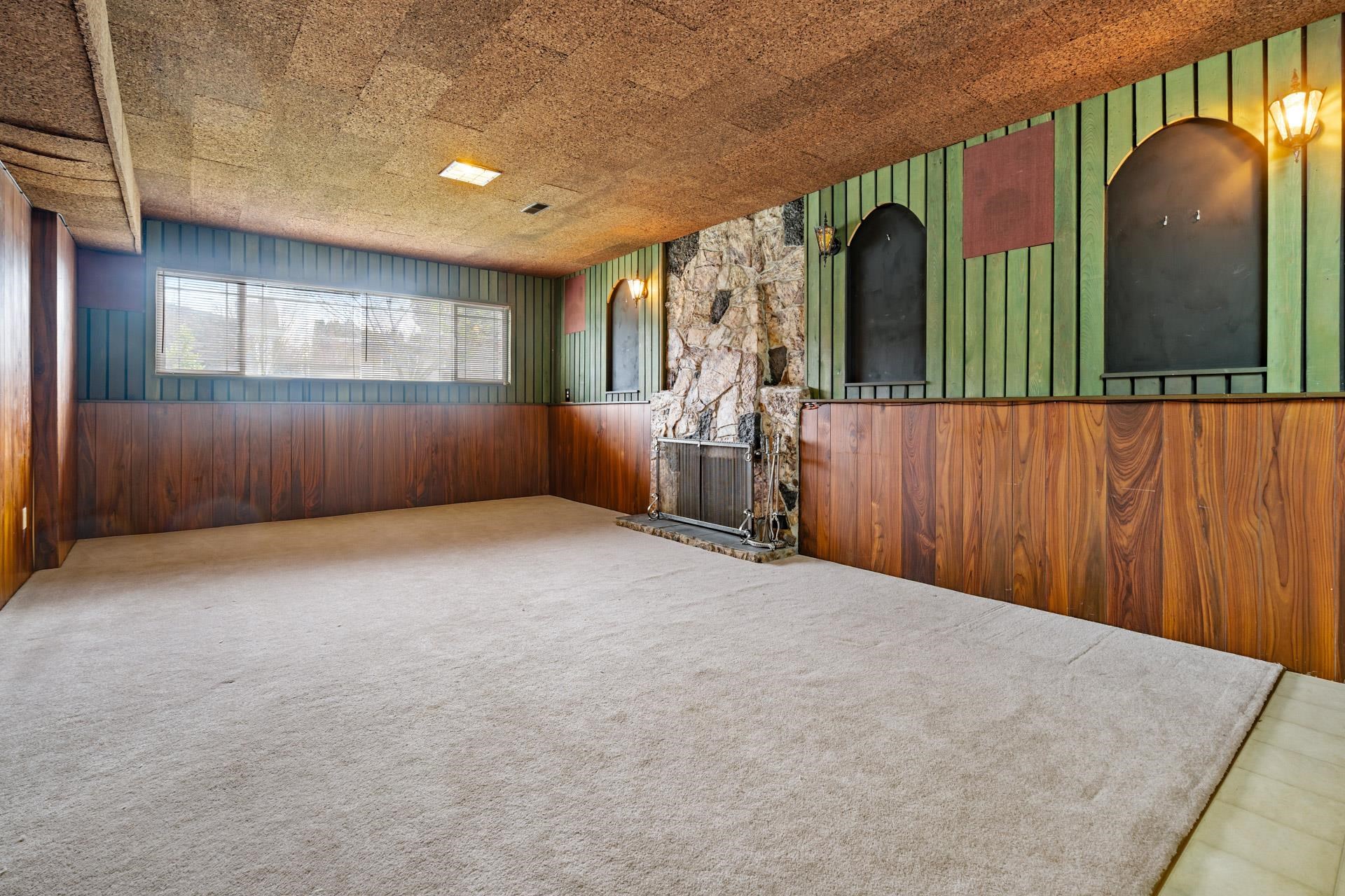 1743 TARALAWN COURT