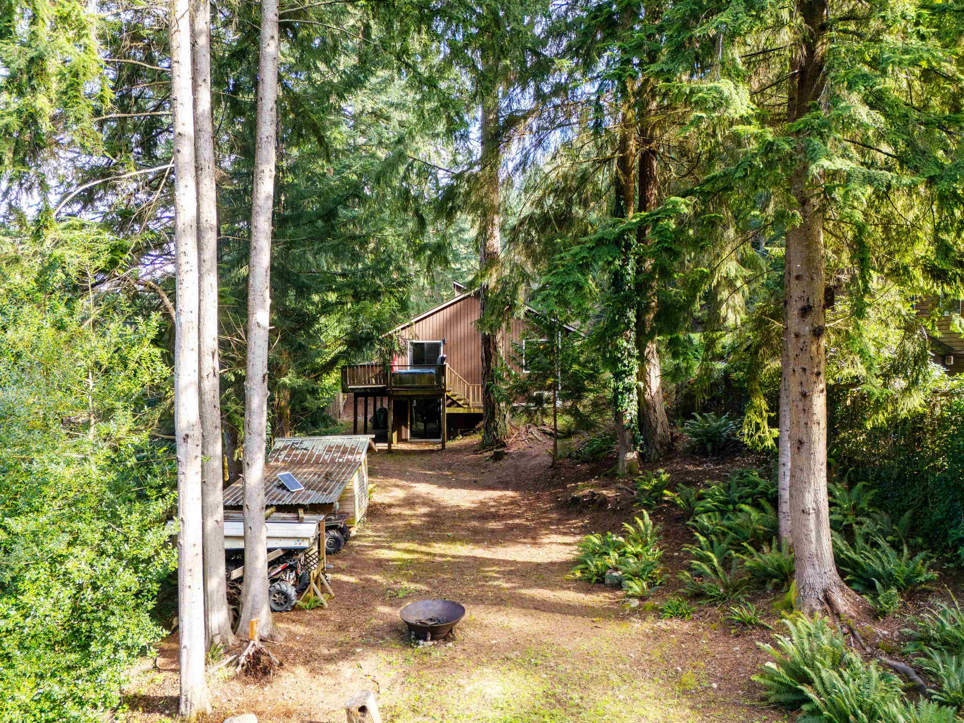 576 COWAN ROAD