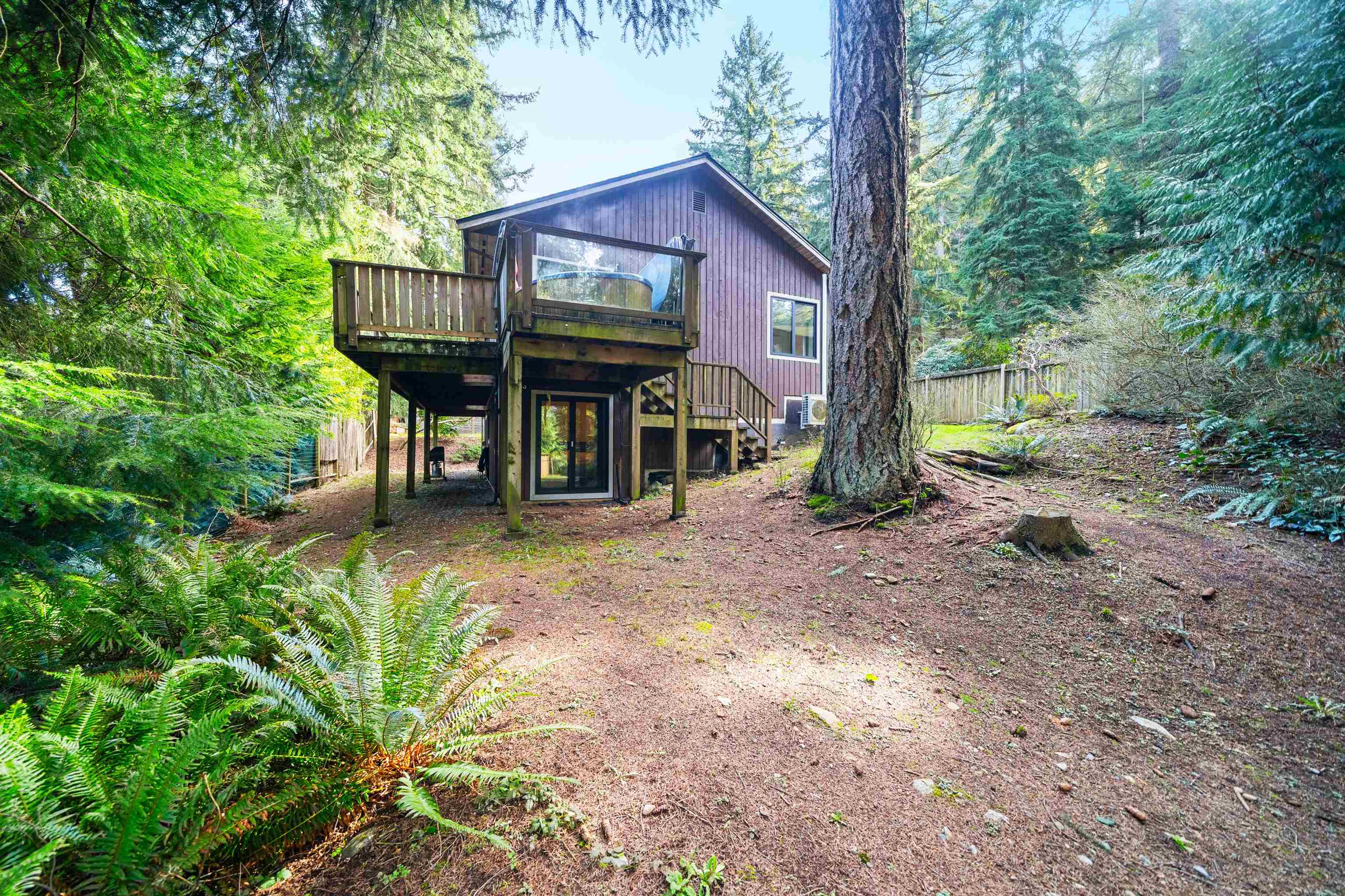 576 COWAN ROAD