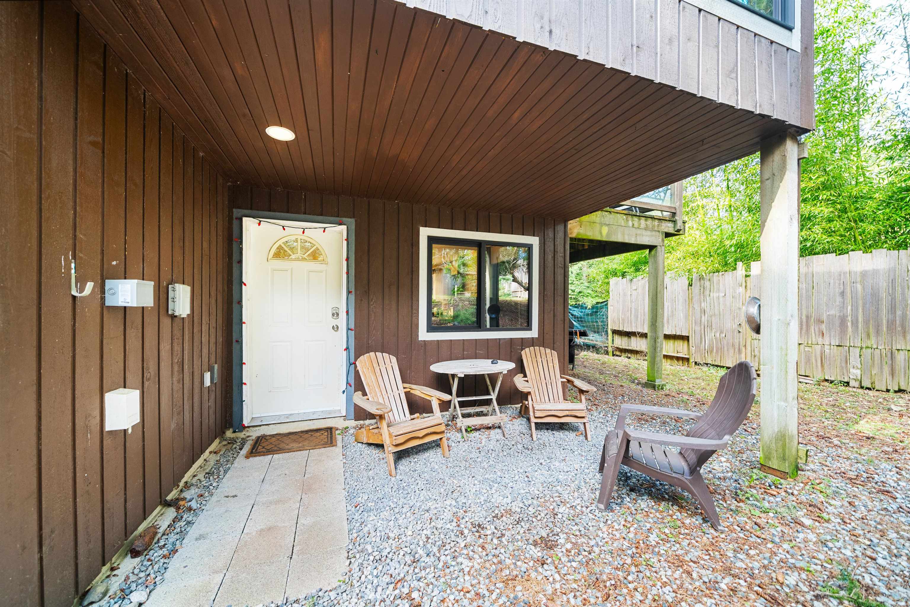 576 COWAN ROAD