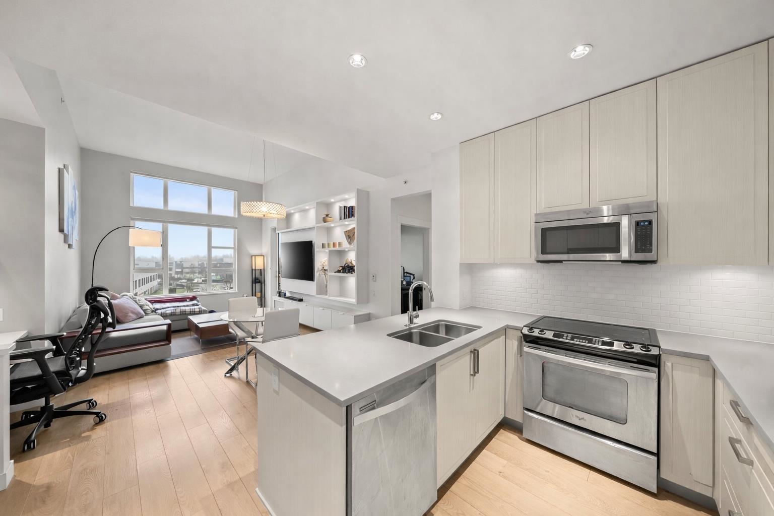 416 550 SEABORNE PLACE Unit: 416