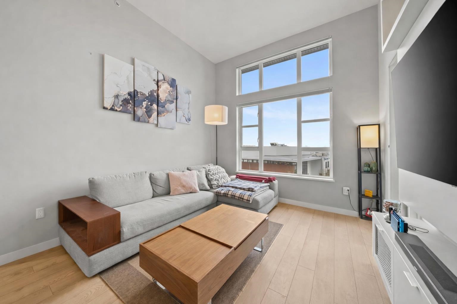416 550 SEABORNE PLACE Unit: 416
