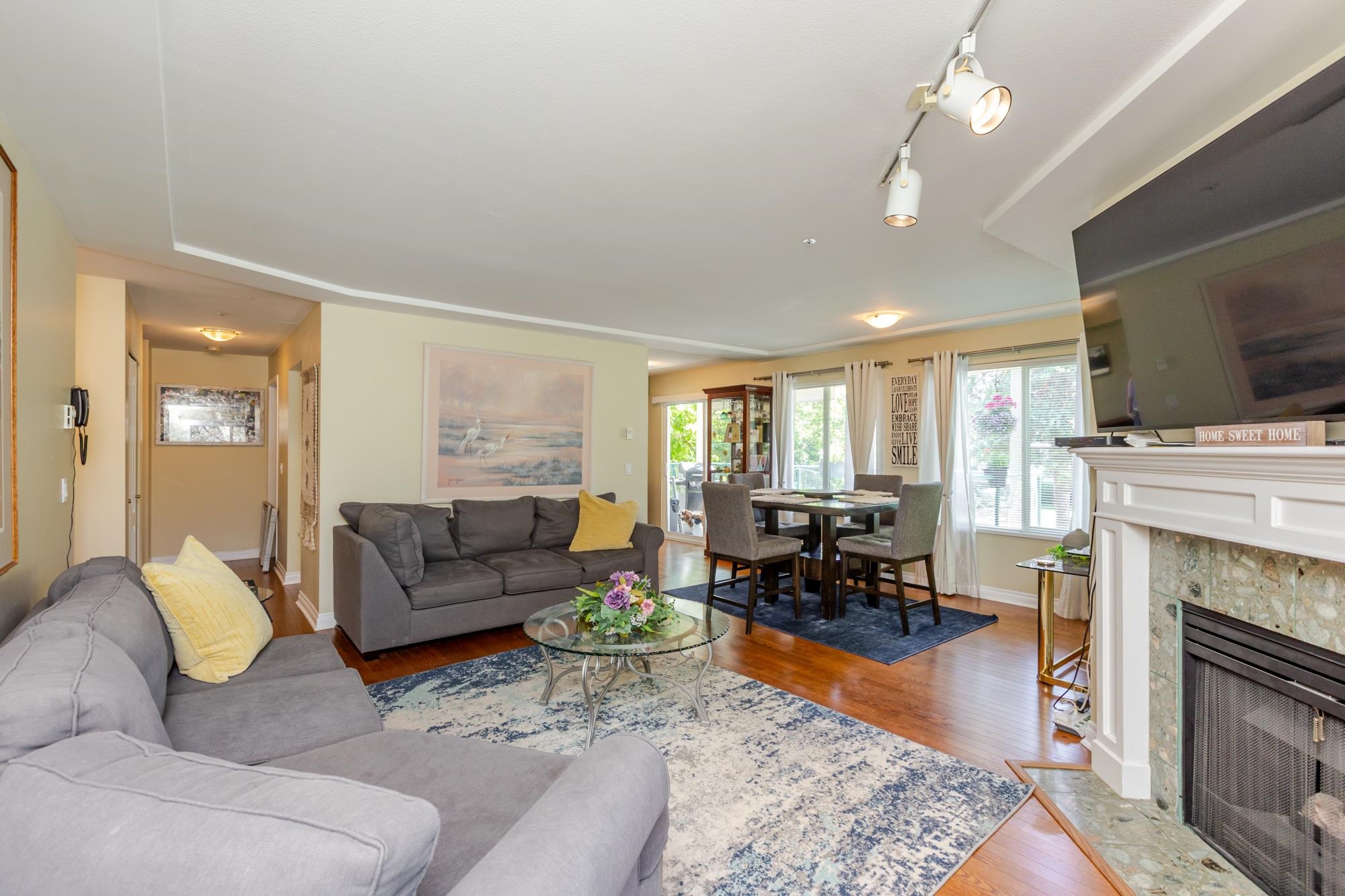 202 20433 53 AVENUE Unit: 202