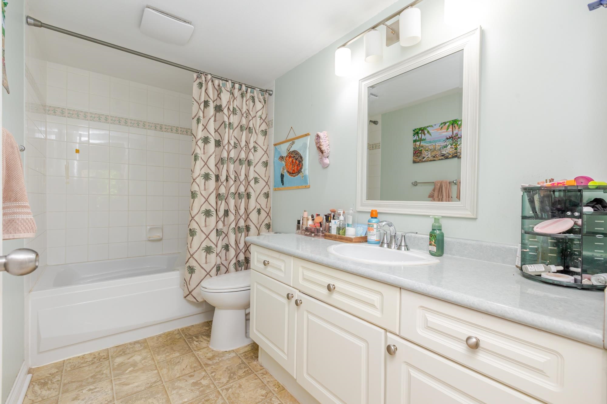 202 20433 53 AVENUE Unit: 202