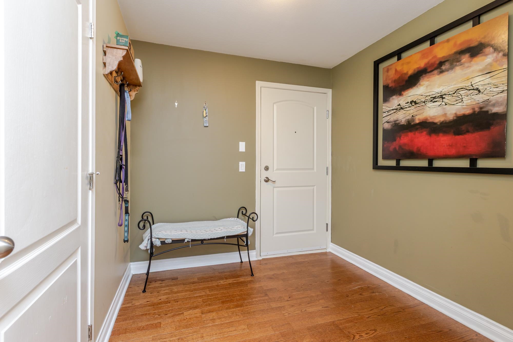 202 20433 53 AVENUE Unit: 202