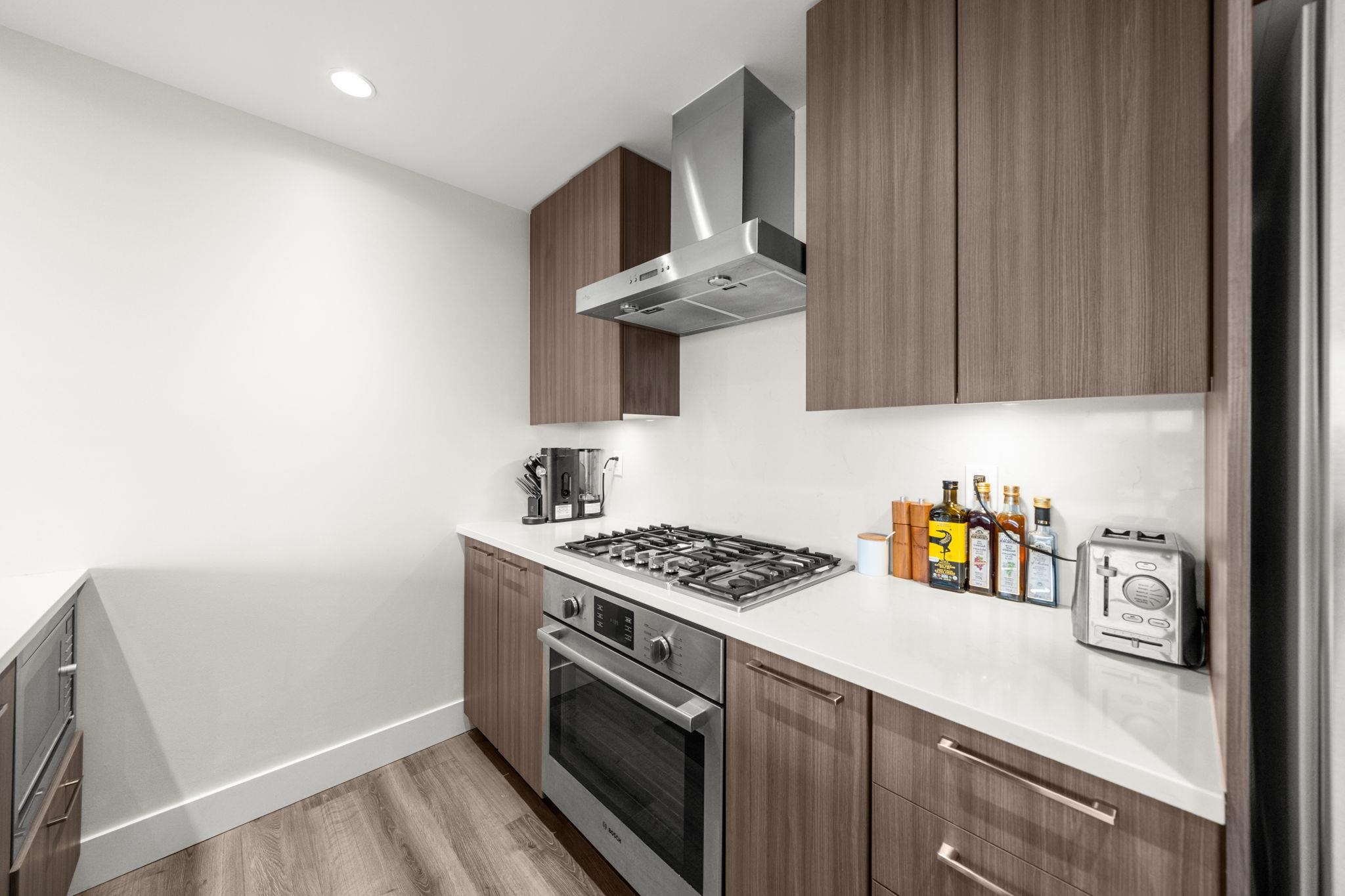 613 10788 NO. 5 ROAD Unit: 613