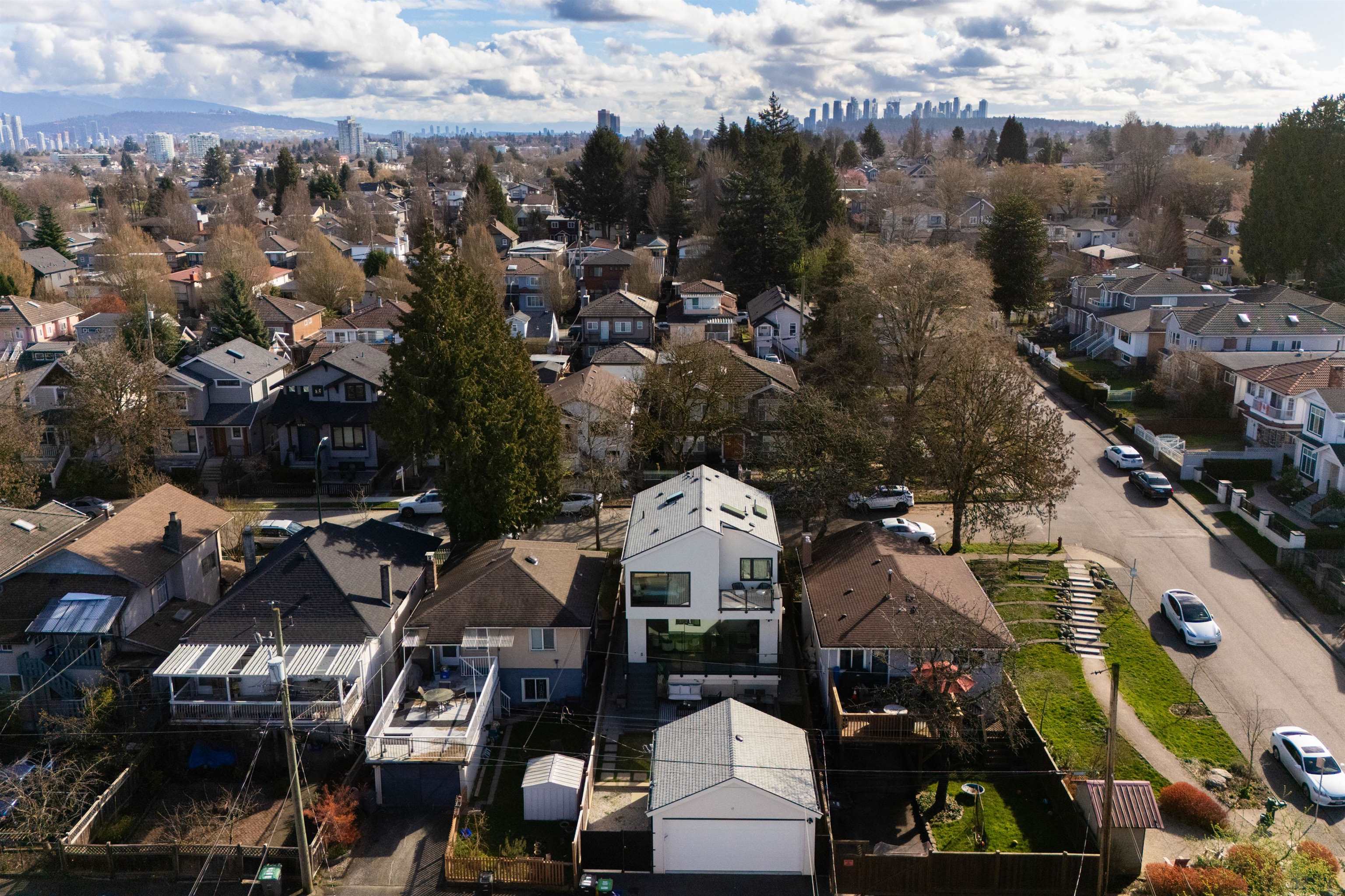 5319 ELGIN STREET