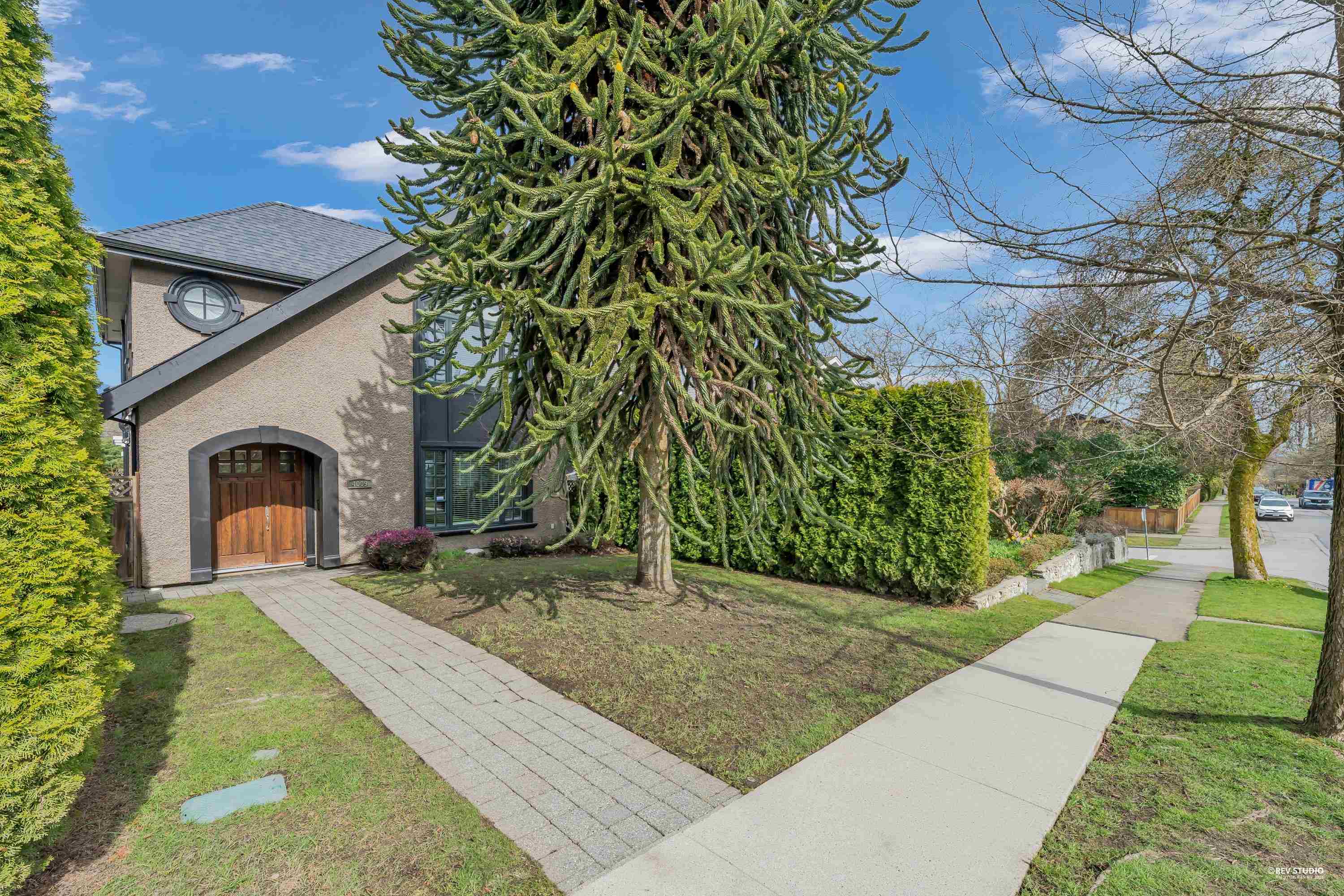 4009 W 11TH AVENUE