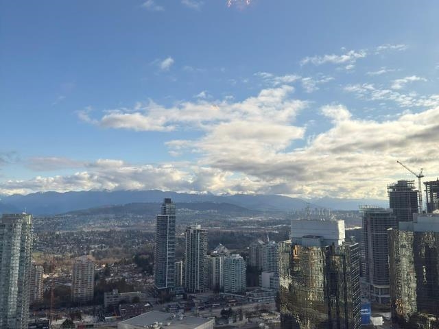5609 6461 TELFORD AVENUE Unit: 5609