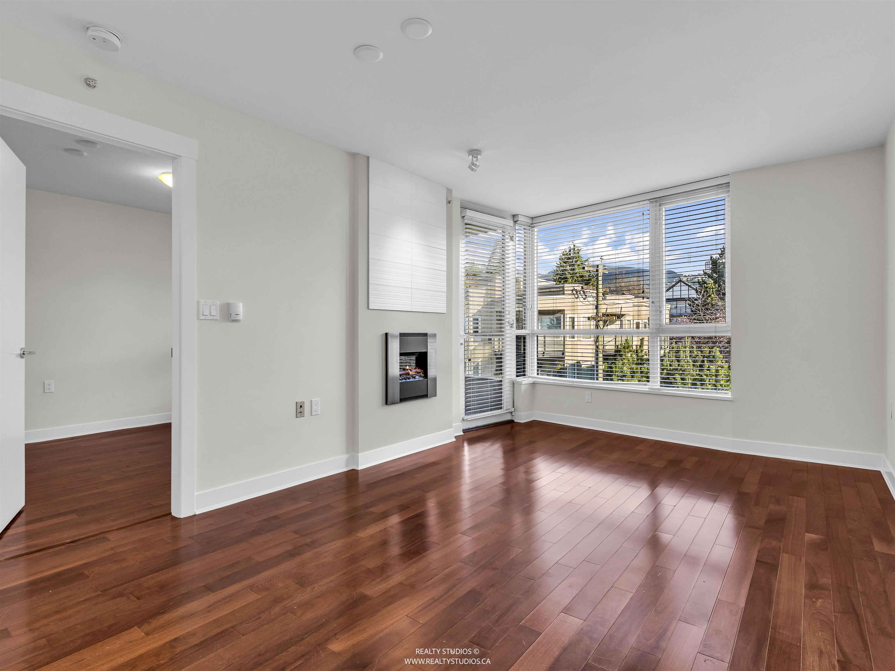 506 160 W 3RD STREET Unit: 506