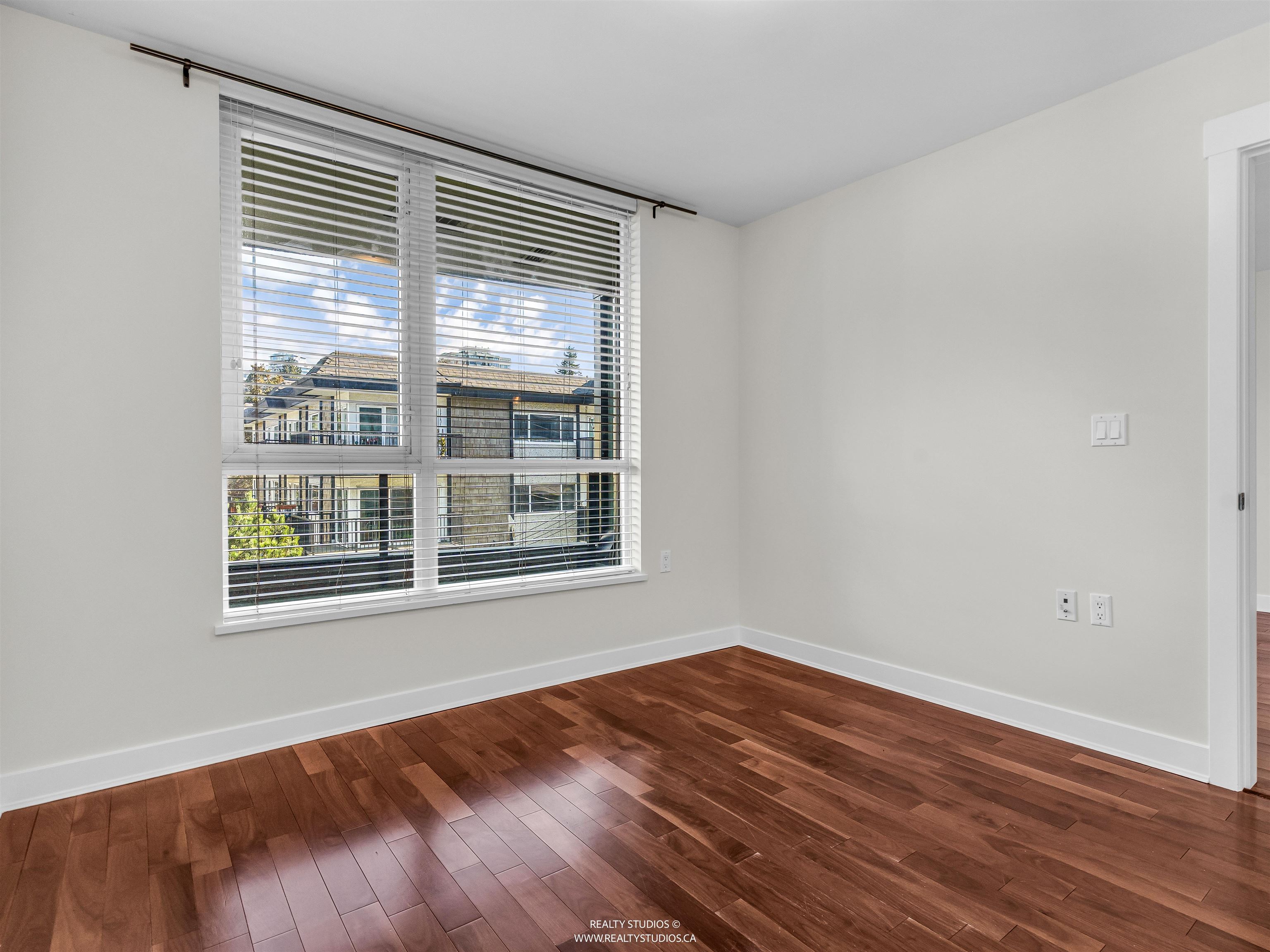 506 160 W 3RD STREET Unit: 506